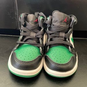 Black green white Jordan 1s